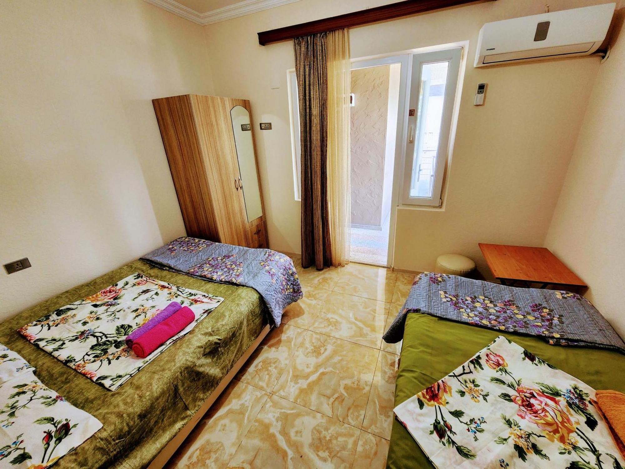 Guest House Nona Chakvi Exterior photo